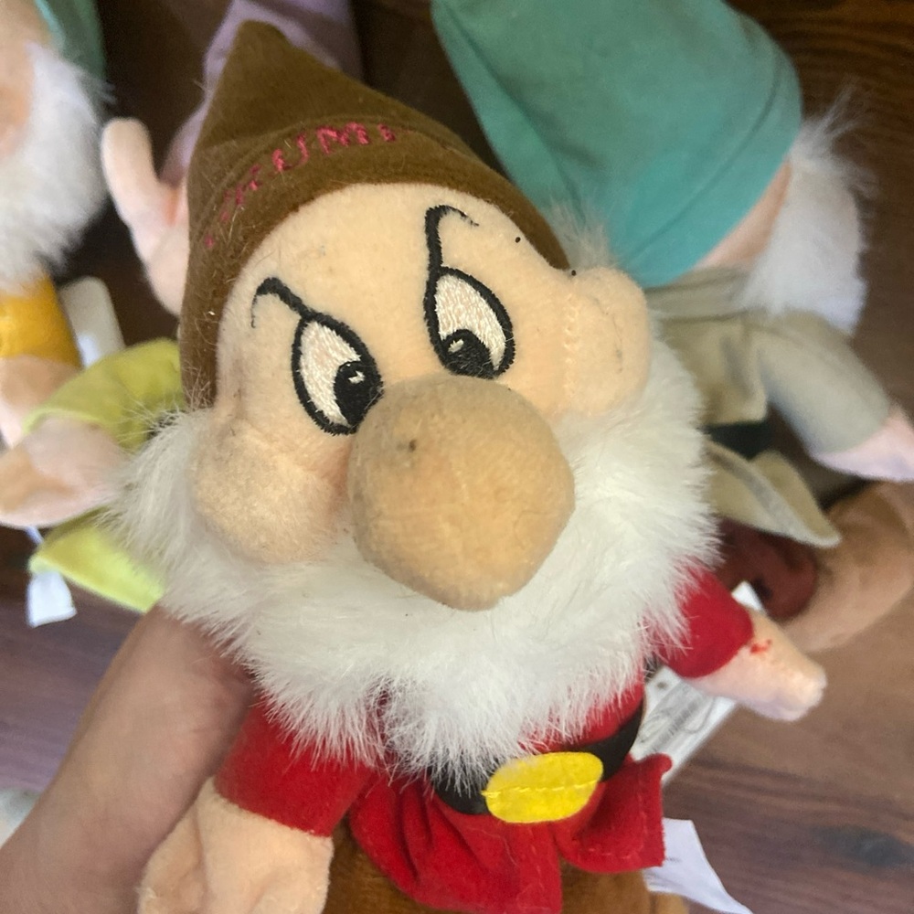 Disney Store Dwarf Mini Plush Dolls Grumpy Bashful Sneezy Happy Sleepy Dopey